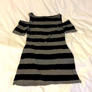 “Cold Shoulder” Bailey 44 Long black and white striped short sleeve shirt